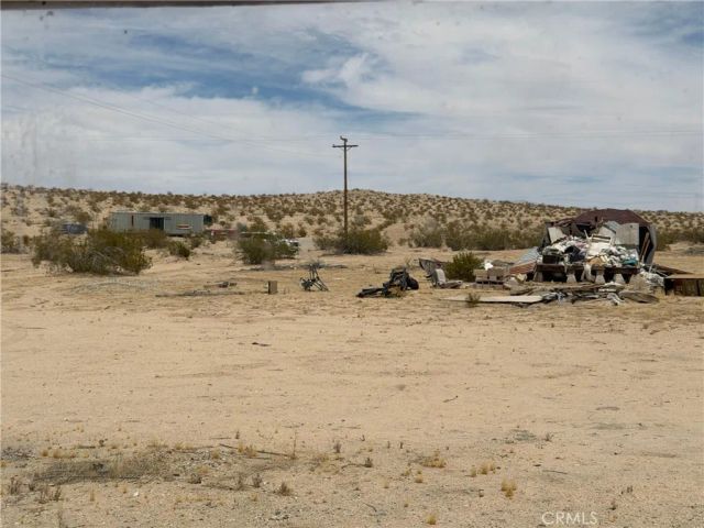 6316 Isleta Road, 29 Palms, CA 92277
