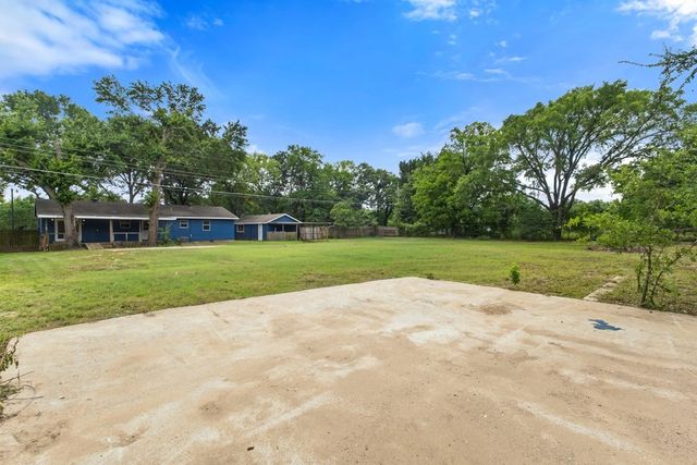 128 Harmon Road, Gun Barrel City, TX 75156