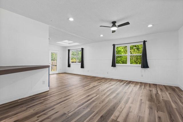 128 Harmon Road, Gun Barrel City, TX 75156