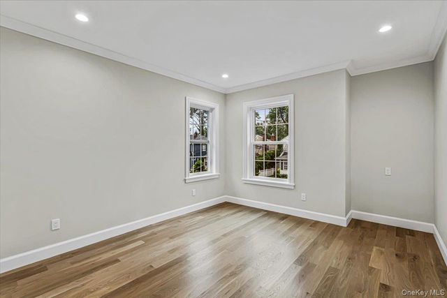 10 Hazel Place, Floral Park, NY 11001