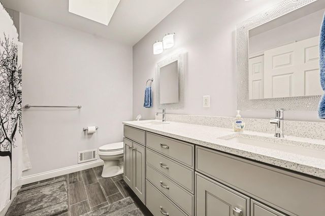 1270 Waterways Drive, Pittsfield Charter Twp, MI 48108