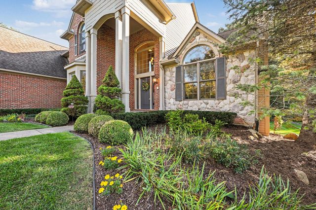 1270 Waterways Drive, Pittsfield Charter Twp, MI 48108