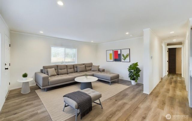 704 N 3rd Street, Westport, WA 98595