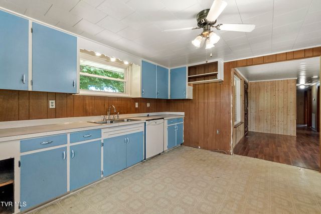 2900 Kingsport Highway, Greeneville, TN 37745