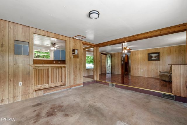 2900 Kingsport Highway, Greeneville, TN 37745
