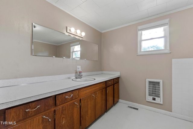 2900 Kingsport Highway, Greeneville, TN 37745