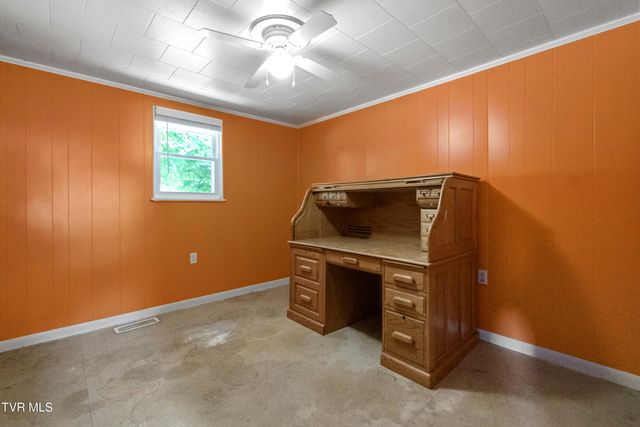 2900 Kingsport Highway, Greeneville, TN 37745
