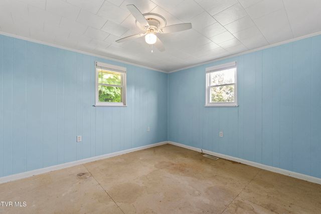 2900 Kingsport Highway, Greeneville, TN 37745