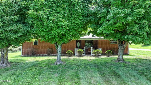 2900 Kingsport Highway, Greeneville, TN 37745