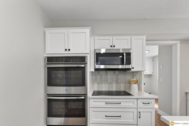2405 S 151st Street, Omaha, NE 68144
