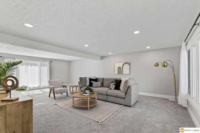 2405 S 151st Street, Omaha, NE 68144
