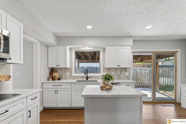 2405 S 151st Street, Omaha, NE 68144