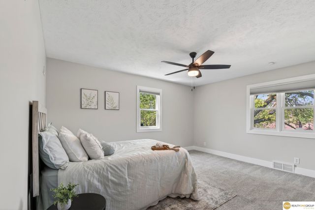 2405 S 151st Street, Omaha, NE 68144