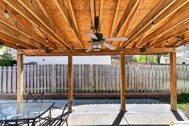 2405 S 151st Street, Omaha, NE 68144