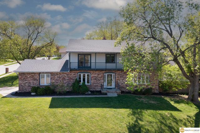 2405 S 151st Street, Omaha, NE 68144
