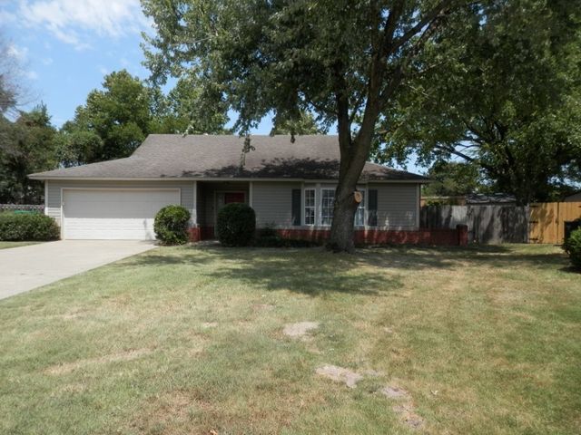 2725 W Highland Circle, Rogers, AR 72756