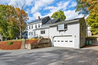 9 Nashua St, Ayer, MA 01432