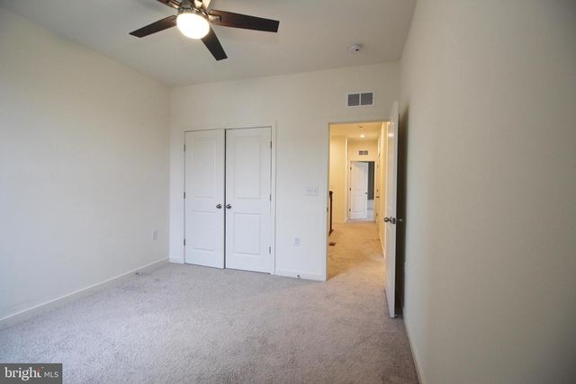 45942 RAVEN TER, Sterling, VA 20165