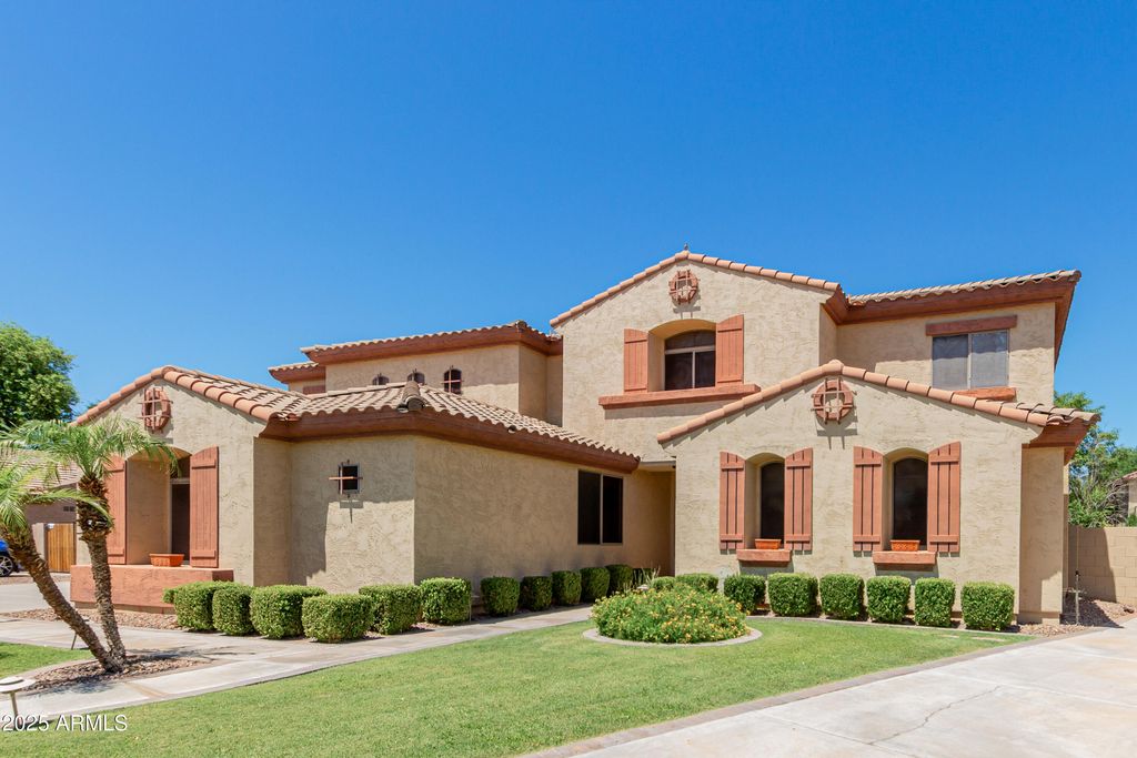 5740 N 132ND Drive, Litchfield Park, AZ 85340