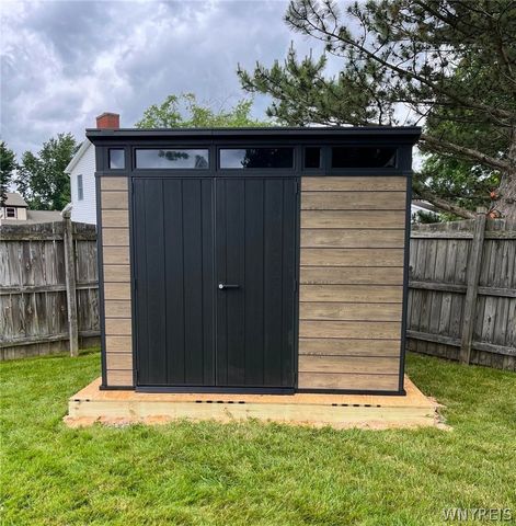 168 Continental Drive, Lockport City, NY 14094