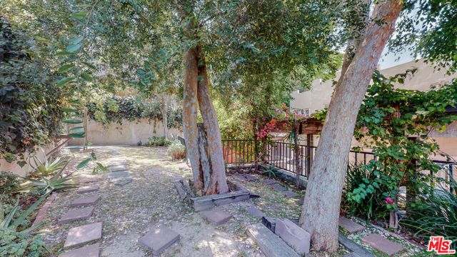 3627 Crestmont Avenue, Los Angeles, CA 90026