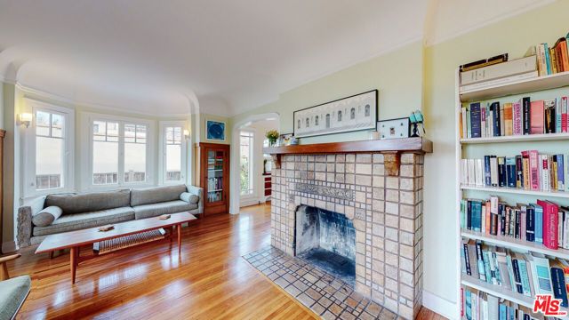 3627 Crestmont Avenue, Los Angeles, CA 90026