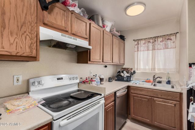 1802 W SHERMAN Street, Phoenix, AZ 85007