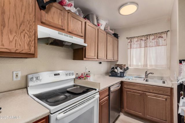 1802 W SHERMAN Street, Phoenix, AZ 85007