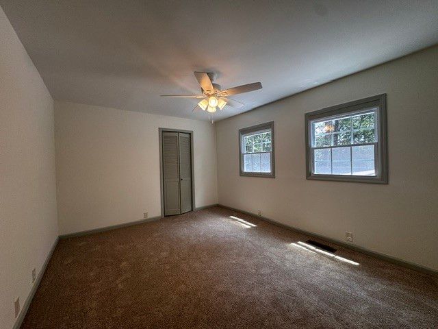 8664 Poplar Creek Rd, Nashville, TN 37221