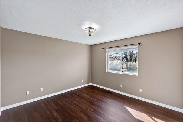 14516 E 12th Ave, Veradale, WA 99037