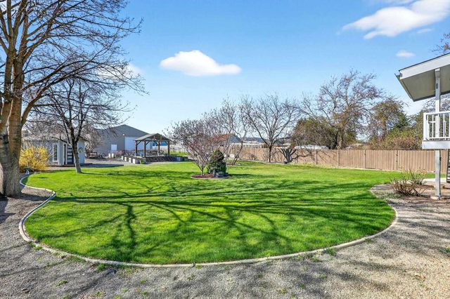 14516 E 12th Ave, Veradale, WA 99037