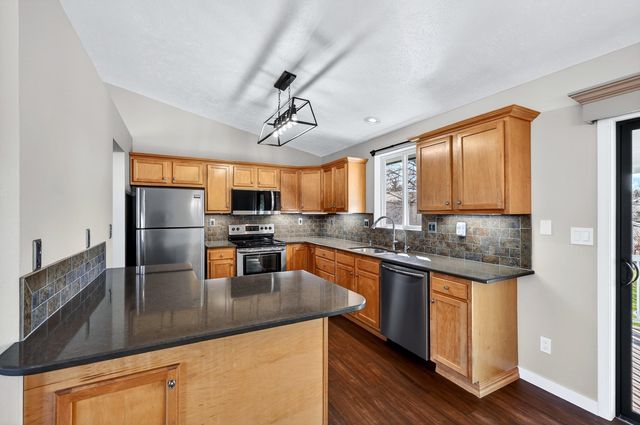 14516 E 12th Ave, Veradale, WA 99037