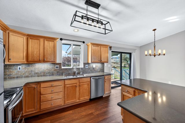 14516 E 12th Ave, Veradale, WA 99037