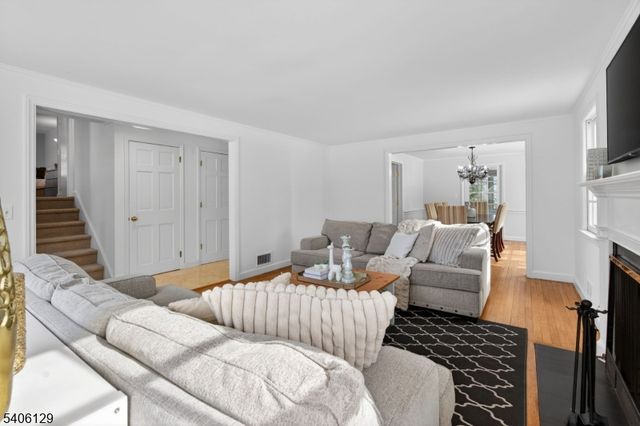 236 White Oak Ridge Rd, Millburn Twp., NJ 07078