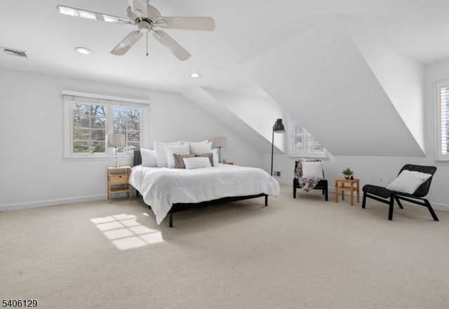 236 White Oak Ridge Rd, Millburn Twp., NJ 07078