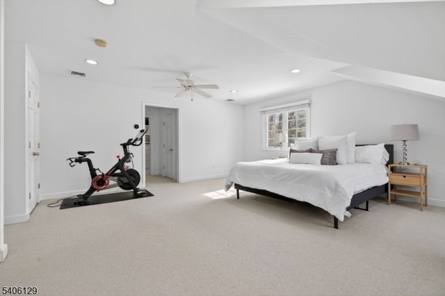 236 White Oak Ridge Rd, Millburn Twp., NJ 07078