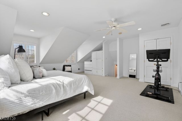 236 White Oak Ridge Rd, Millburn Twp., NJ 07078