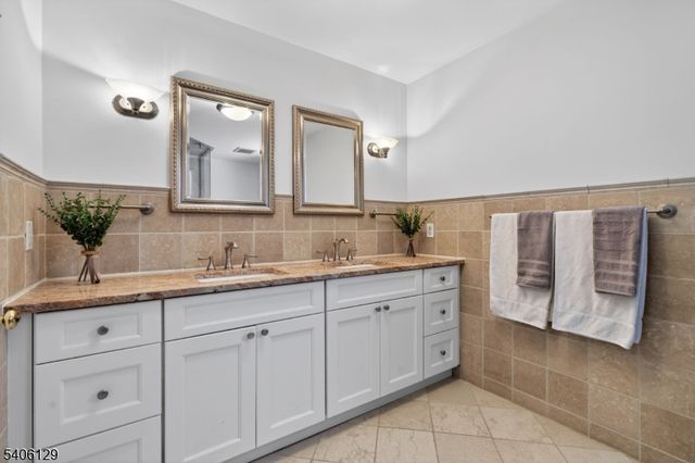 236 White Oak Ridge Rd, Millburn Twp., NJ 07078