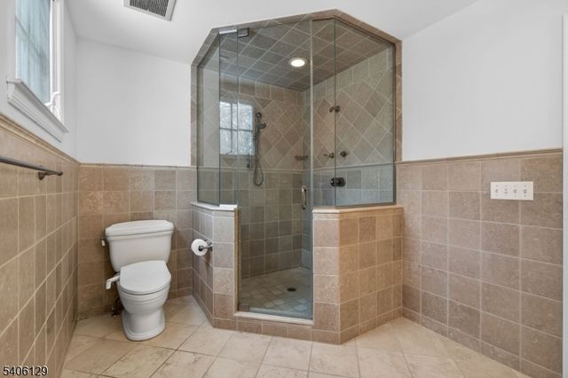 236 White Oak Ridge Rd, Millburn Twp., NJ 07078