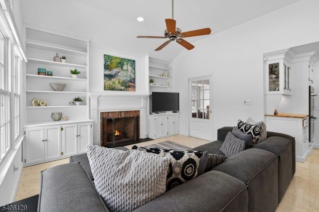 236 White Oak Ridge Rd, Millburn Twp., NJ 07078