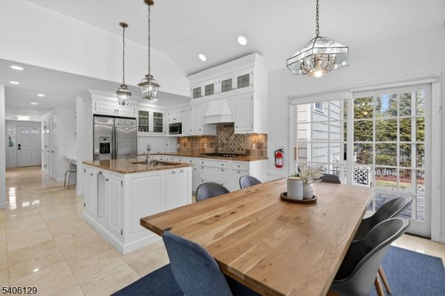 236 White Oak Ridge Rd, Millburn Twp., NJ 07078