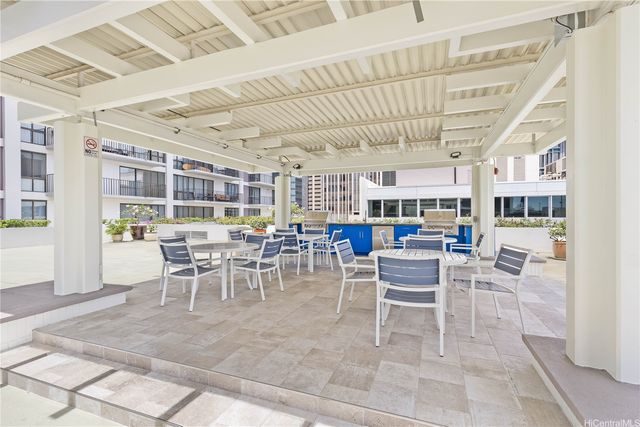 225 Queen Street 25C, Honolulu, HI 96813