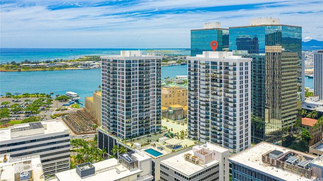 225 Queen Street 25C, Honolulu, HI 96813