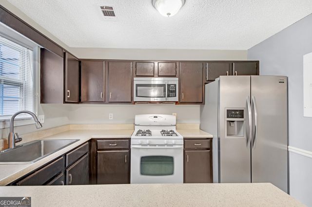 4000 Sand Wedge Circle NW, Kennesaw, GA 30144