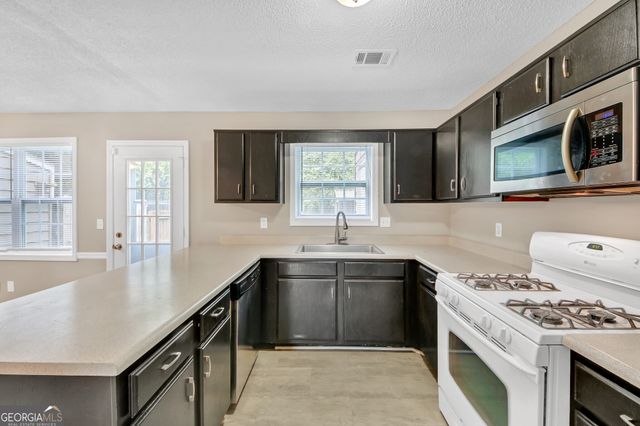 4000 Sand Wedge Circle NW, Kennesaw, GA 30144
