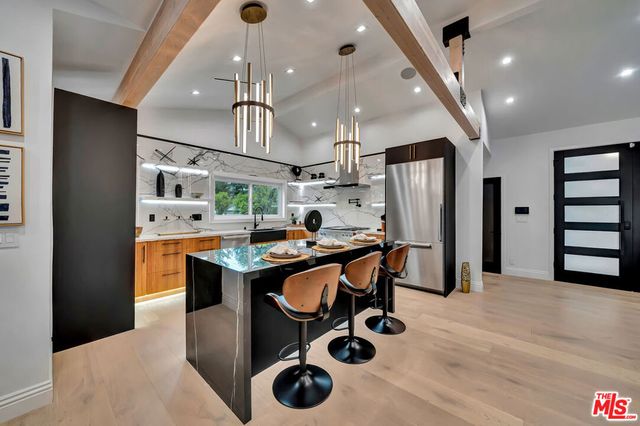 17231 Knapp Street, Northridge, CA 91325