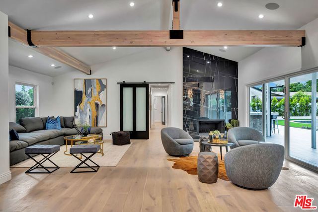 17231 Knapp Street, Northridge, CA 91325