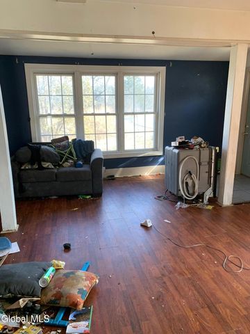 9 Lower Newtown Road, Waterford, NY 12188