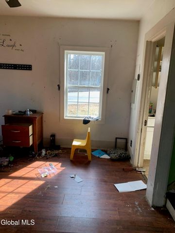 9 Lower Newtown Road, Waterford, NY 12188