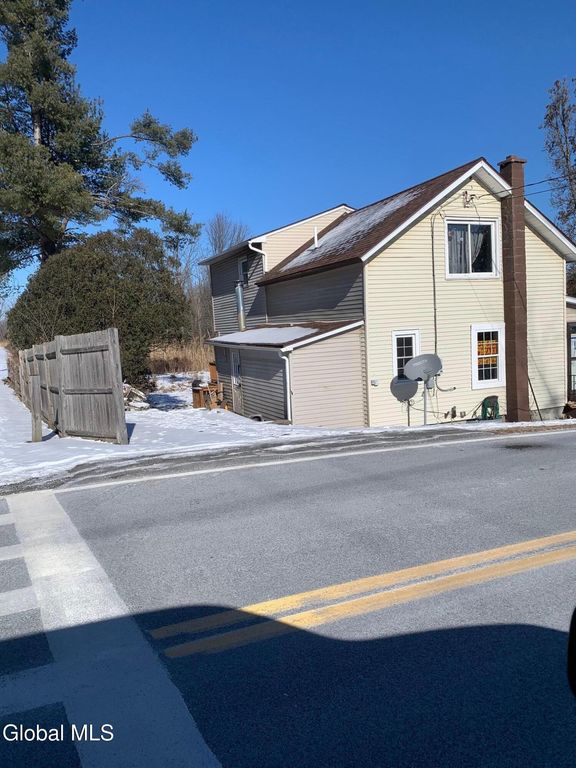 9 Lower Newtown Road, Waterford, NY 12188